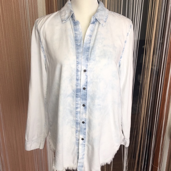 💥Forever 21 denim shirt 💥 - Picture 2 of 8